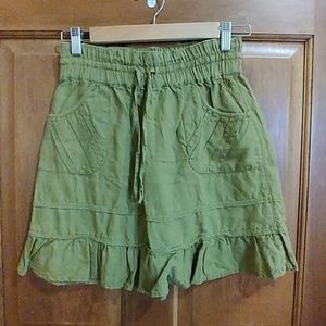 Athleta skirt - avocado green - size 0